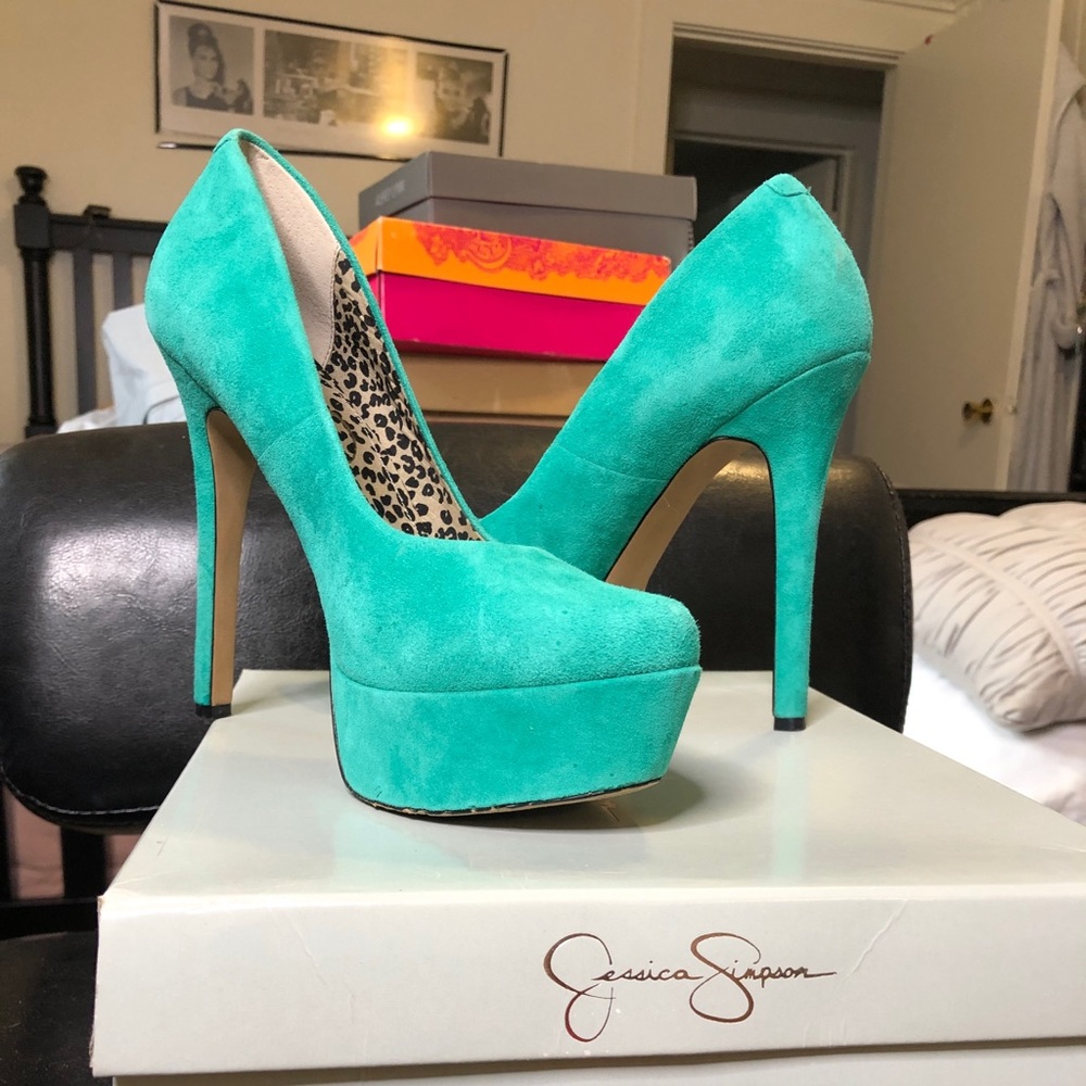 Turquoise heels.
